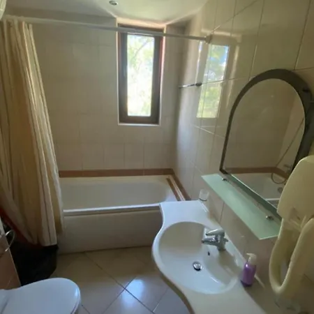 Central Beach Apartament * Slăntjev Brjag