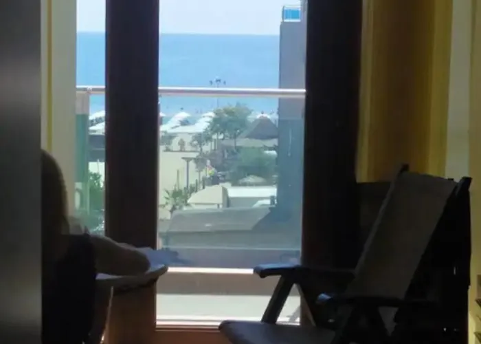 דירה Central Beach Apartament *